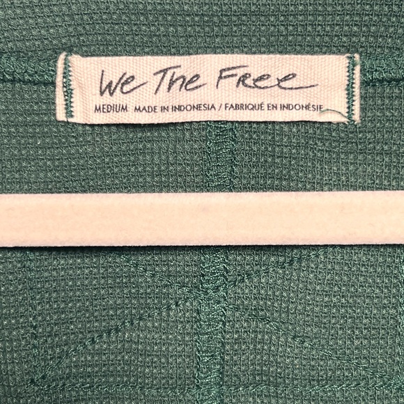 NWOT Free People, We The Free, All Nighter Long Sleeve Crop Top. Medium - Picture 5 of 5